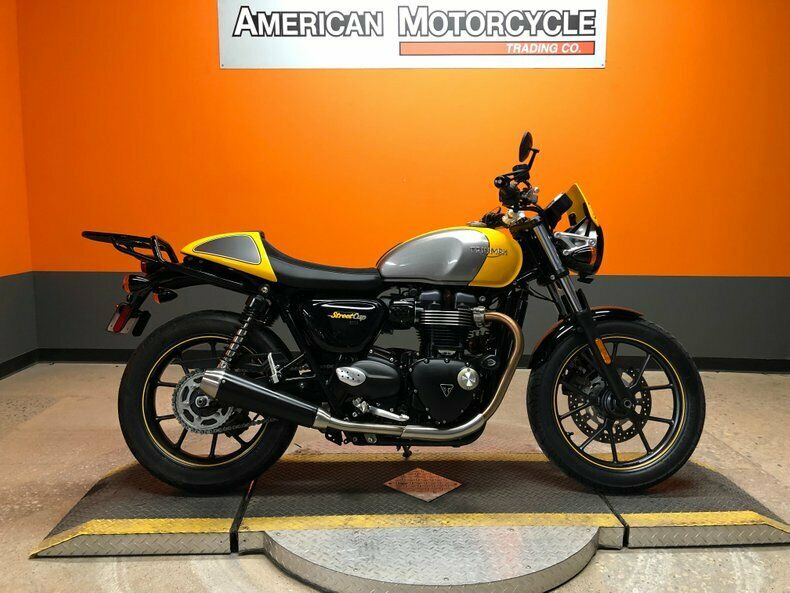 2018 Triumph Street Cup  2018 Triumph Street Cup - 3,168 Miles  - Racing Yellow/silver Ice  - 900cc